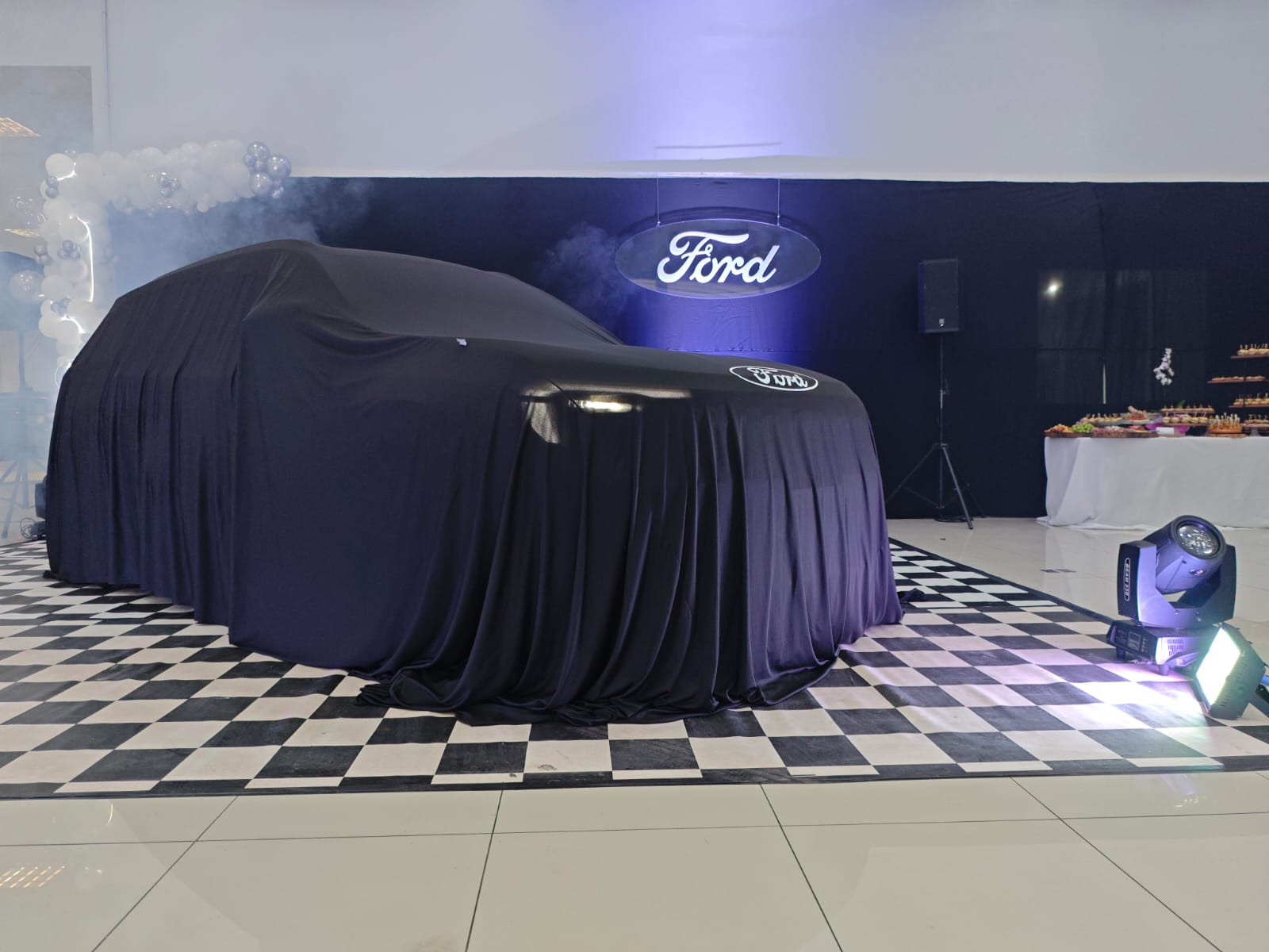 Equipe Autoplus Joaçaba com a Maverick Tremor